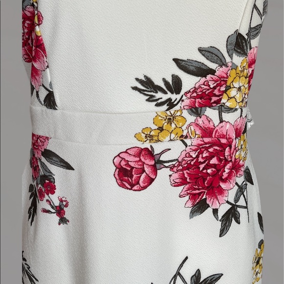 White Floral Cami Lace Backless Bodycon Midi Dress - Picture 7 of 11